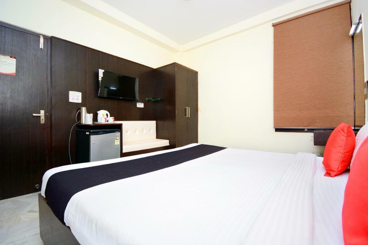 Capital O 4087 Hotel Akaal Residency أمريتسار المظهر الخارجي الصورة